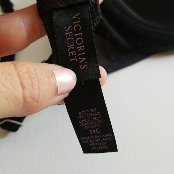 Black lace bra - Picture 3 of 3